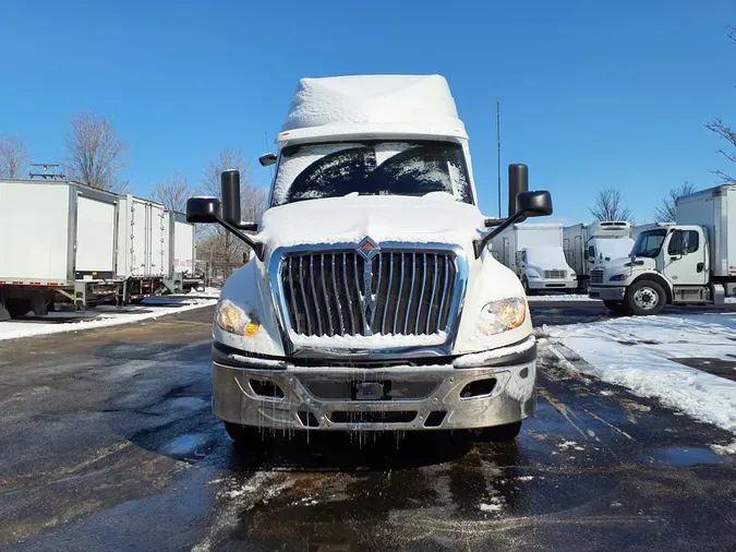 2019 NAVISTAR INTERNATIONAL LT625 SLPR CAB