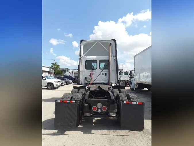 2019 FREIGHTLINER NEW CASCADIA PX12664
