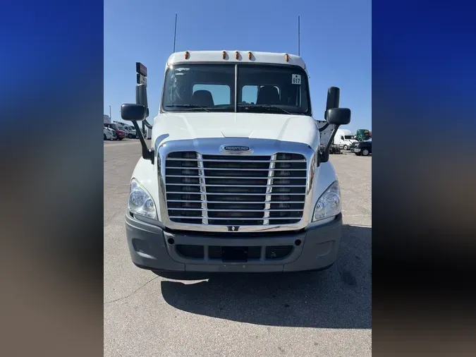 2016 Freightliner Cascadia