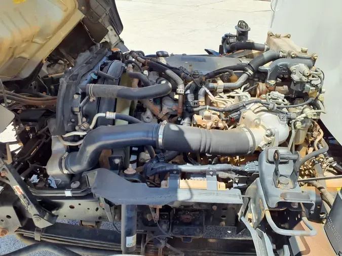 2018 ISUZU NRR