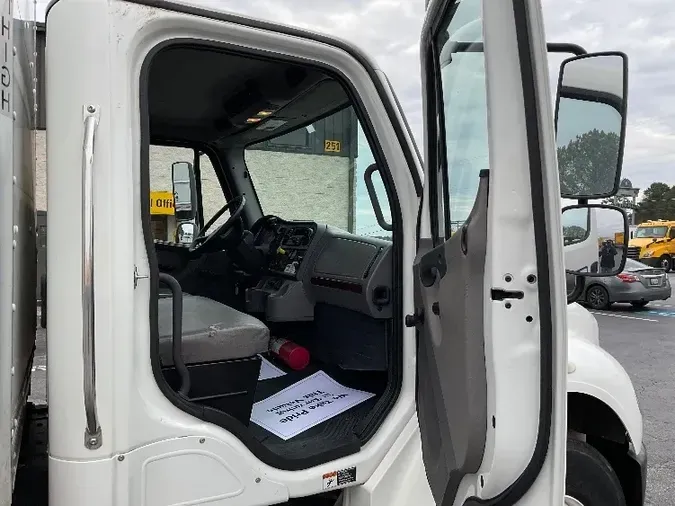 2018 Freightliner M2