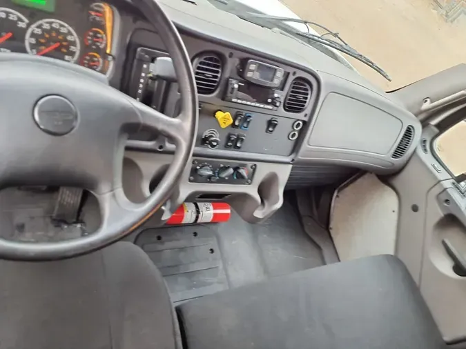 2018 FREIGHTLINER/MERCEDES M2 106