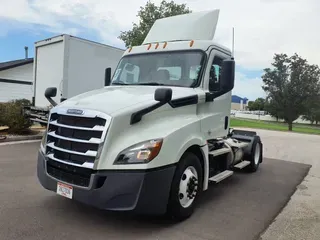2020 FREIGHTLINER NEW CASCADIA 126