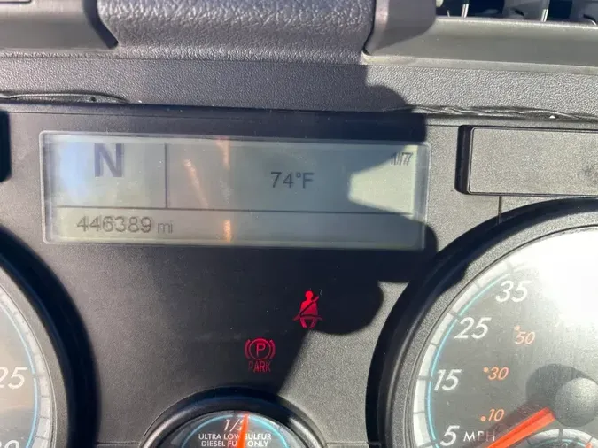 2017 FREIGHTLINER/MERCEDES CASCADIA 1131328b7210279625a0503282f4c19a367