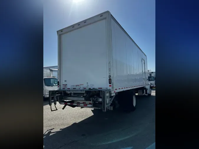 2019 FREIGHTLINER M2 106