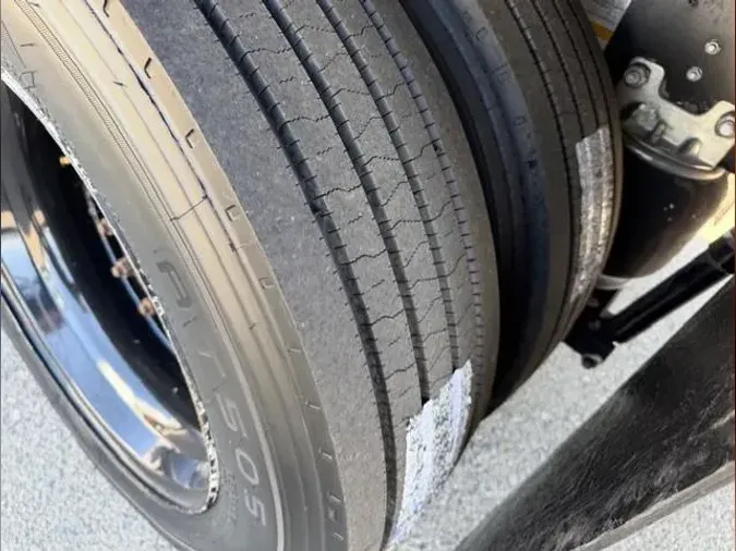 2019 Hino 268A132d5f7b94f35bde114e280f04fe7450