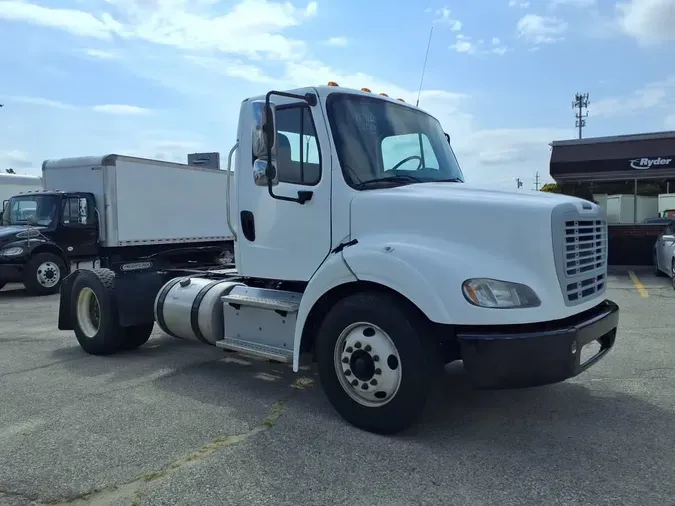2019 FREIGHTLINER M2-112