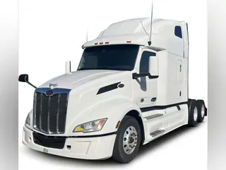 2022 Peterbilt 579