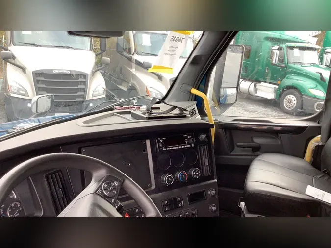 2023 Freightliner Cascadia 126133a5637c329fcbea7c1649c83c3e140