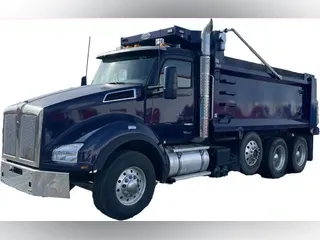 2023 Kenworth T880