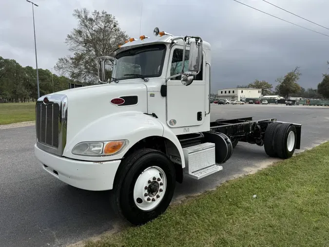 2018 Peterbilt 337