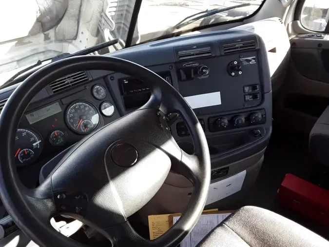 2020 FREIGHTLINER/MERCEDES CASCADIA 125