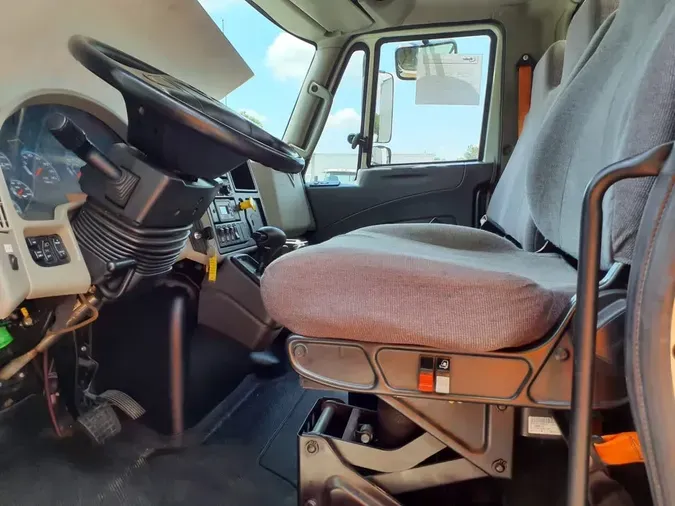2018 NAVISTAR INTERNATIONAL 4300