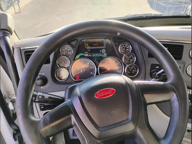 2022 Peterbilt 5791344137d3485ec8e926872477f08ef63