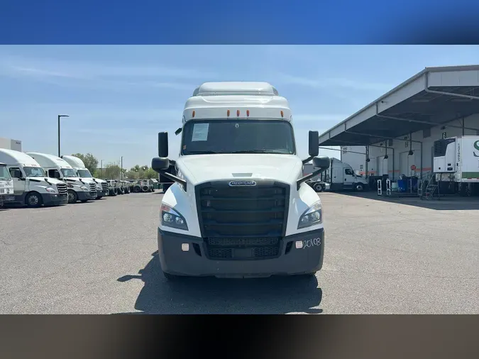 2020 Freightliner Cascadia