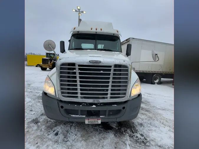 2019 FREIGHTLINER/MERCEDES CASCADIA 125