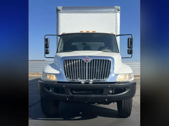 2017 International 4300-4X2