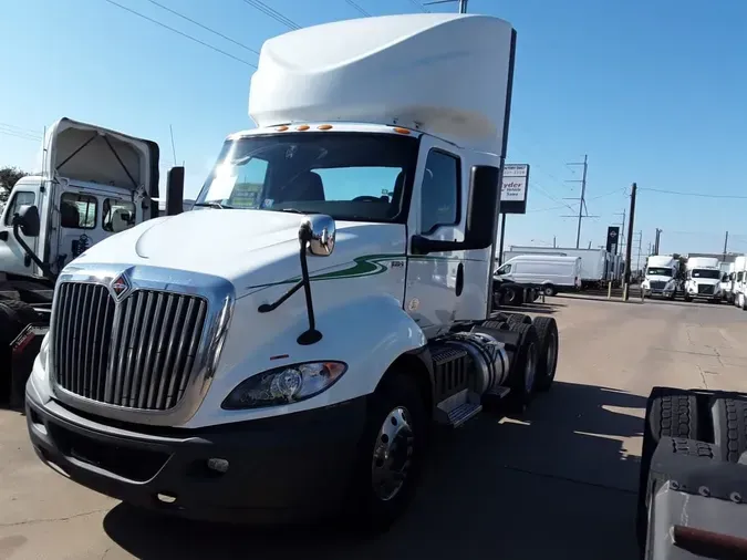 2020 NAVISTAR INTERNATIONAL RH613 DAYCAB T/A135bd16c26bfa370f884a71555af6572