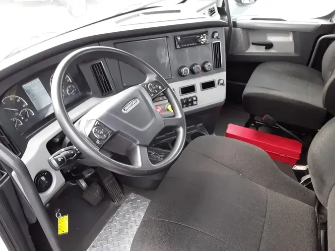 2018 FREIGHTLINER NEW CASCADIA PX12664