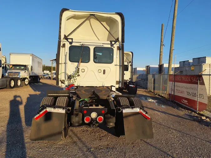 2019 FREIGHTLINER/MERCEDES NEW CASCADIA 126