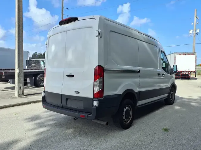 2021 FORD MOTOR COMPANY TRANSIT 250 MED ROOF