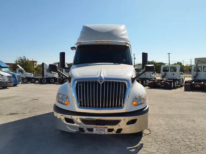 2019 NAVISTAR INTERNATIONAL LT625 SLPR CAB