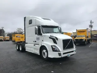 2016 VOLVO VNL64670