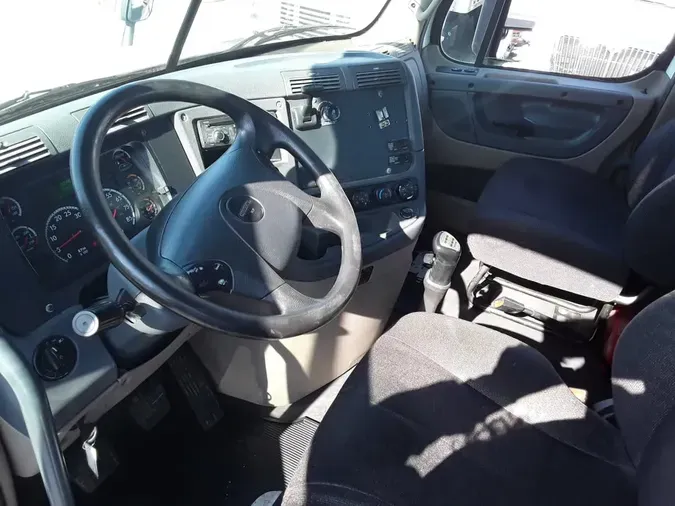 2017 FREIGHTLINER CASCADIA 125