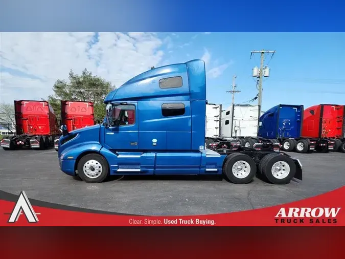 2023 VOLVO VNL760
