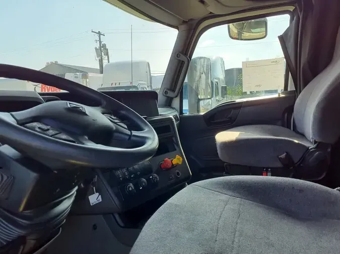 2019 NAVISTAR INTERNATIONAL LT625 SLPR CAB