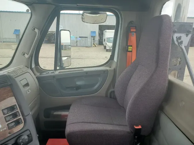 2016 FREIGHTLINER CASCADIA