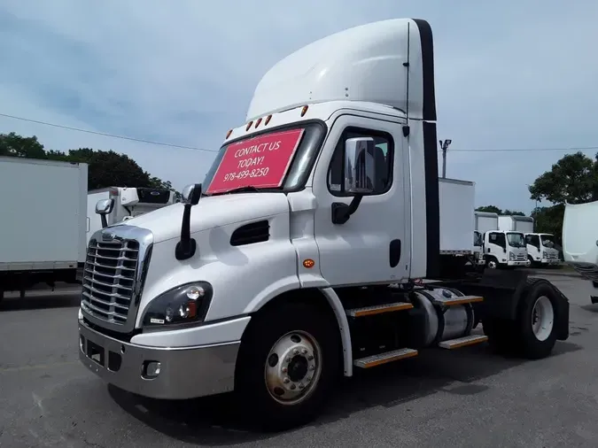 2018 FREIGHTLINER CASCADIA 113