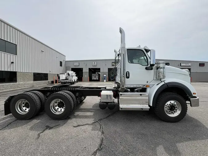 2027 International HX620