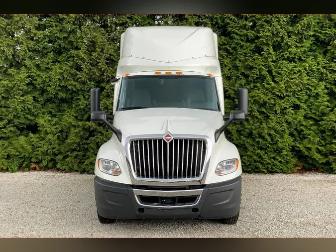 2022 INT LT625 6x4