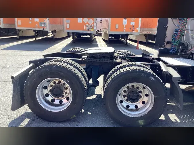 2024 Freightliner Cascadia 126