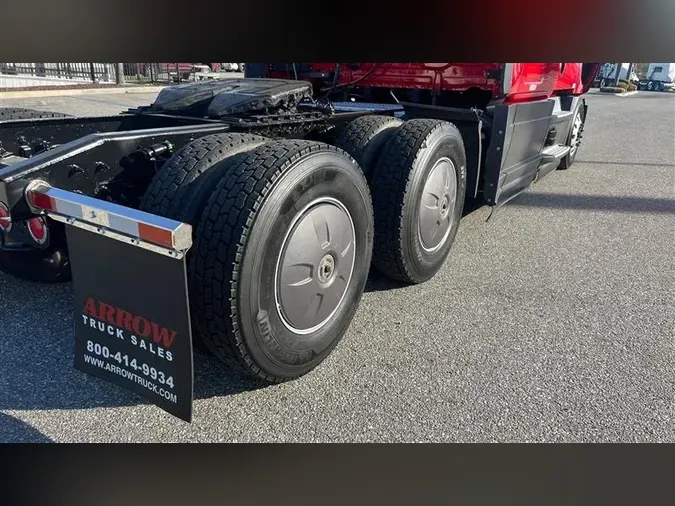 2022 FREIGHTLINER CA126136eadca656cea6190a63b9d5ccd4d9c