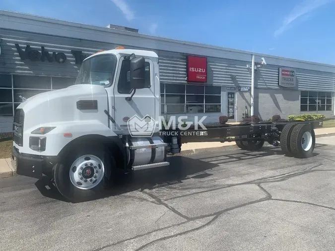 2025 MACK MD MD7