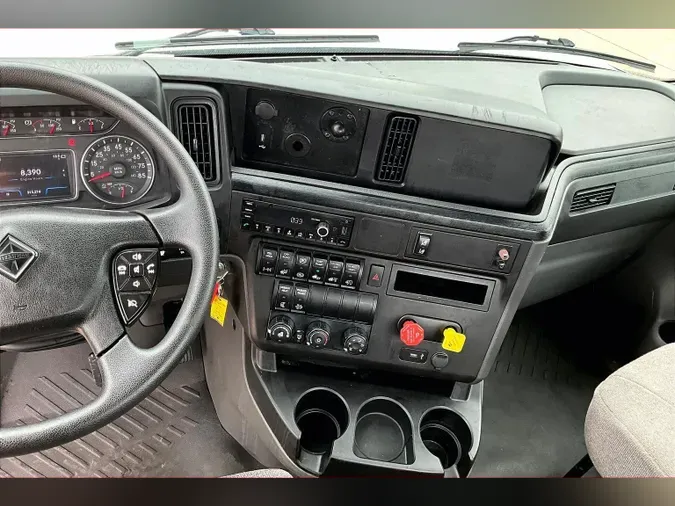 2021 INT LT625 6x413725c9f7a864130bb227524afa2e3e8
