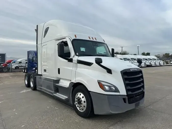 2022 Freightliner Cascadia