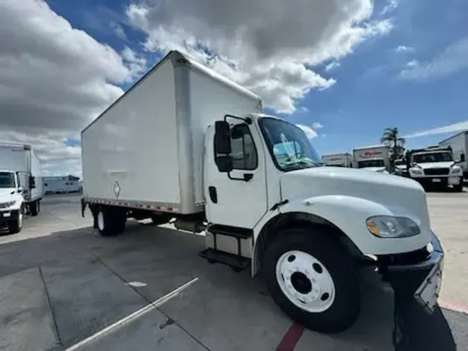 2017 FREIGHTLINER/MERCEDES M2 106