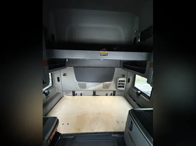 2021 International LT625