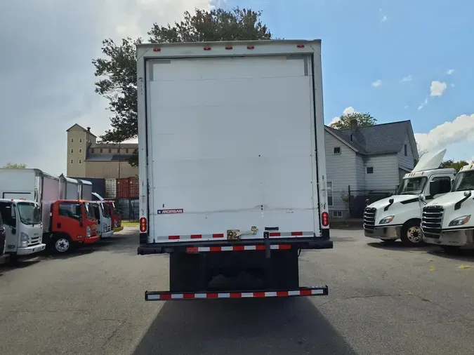 2019 FREIGHTLINER M2 106