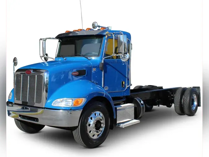 2021 Peterbilt 3371375f2a884d2139bd62562d0a6e8fab6