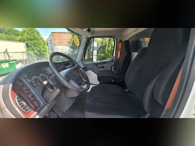 2019 FREIGHTLINER/MERCEDES M2 1061376d2d9fe01808d1dbd5964a818b820