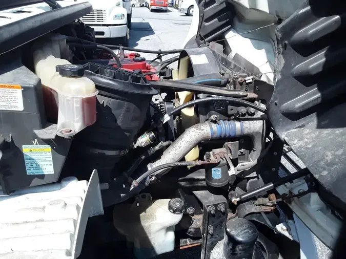 2018 FREIGHTLINER M2 106