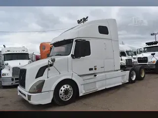 2007 VOLVO VNL64T670