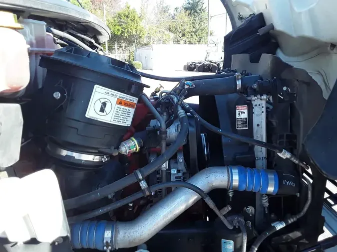 2021 FREIGHTLINER/MERCEDES M2 106137a6bed619bd69c1913962aa4475324