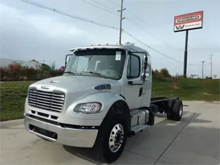 2016 Freightliner BUSINESS CLASS M2 106