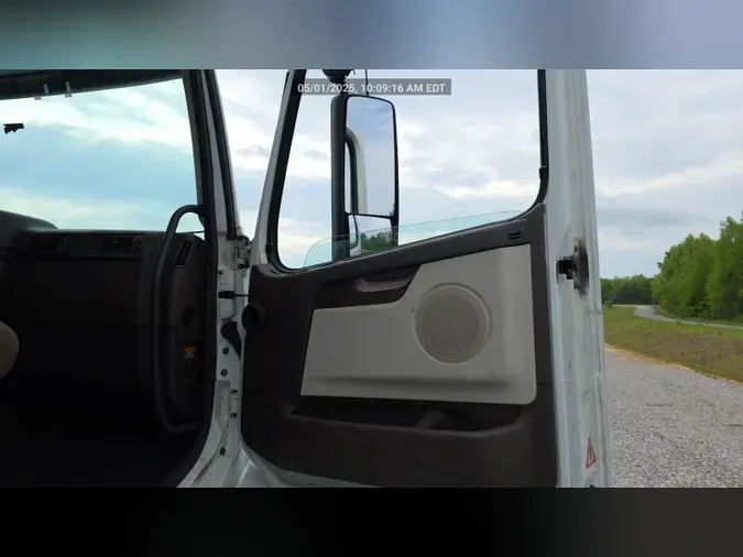 2018 Volvo VNL300