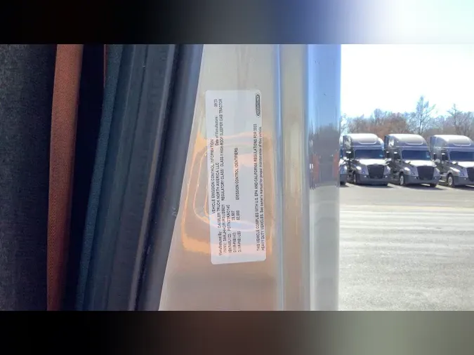 2024 Freightliner Cascadia 126